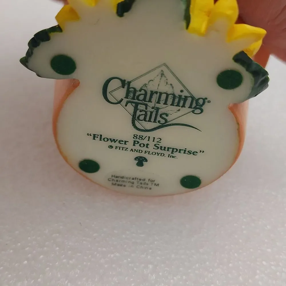 Charming Tails Fitz and‎ Floyd Flower Pot Surprise 88/112 Figurine